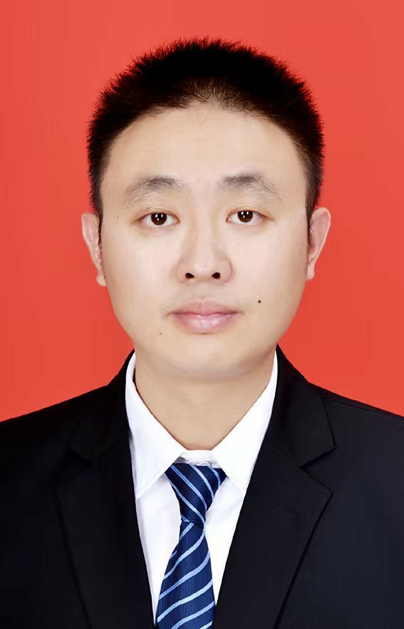 罗旭.jpg